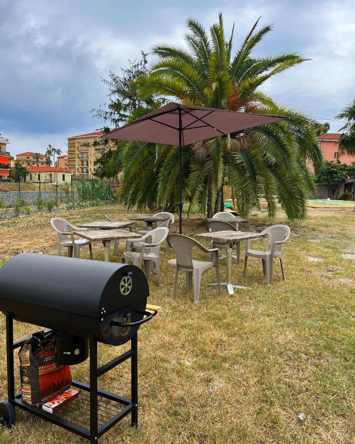 Il Gattino Di Porto - Apt 1 - Monolocale Veranda Piscina Imperia Bagian luar foto